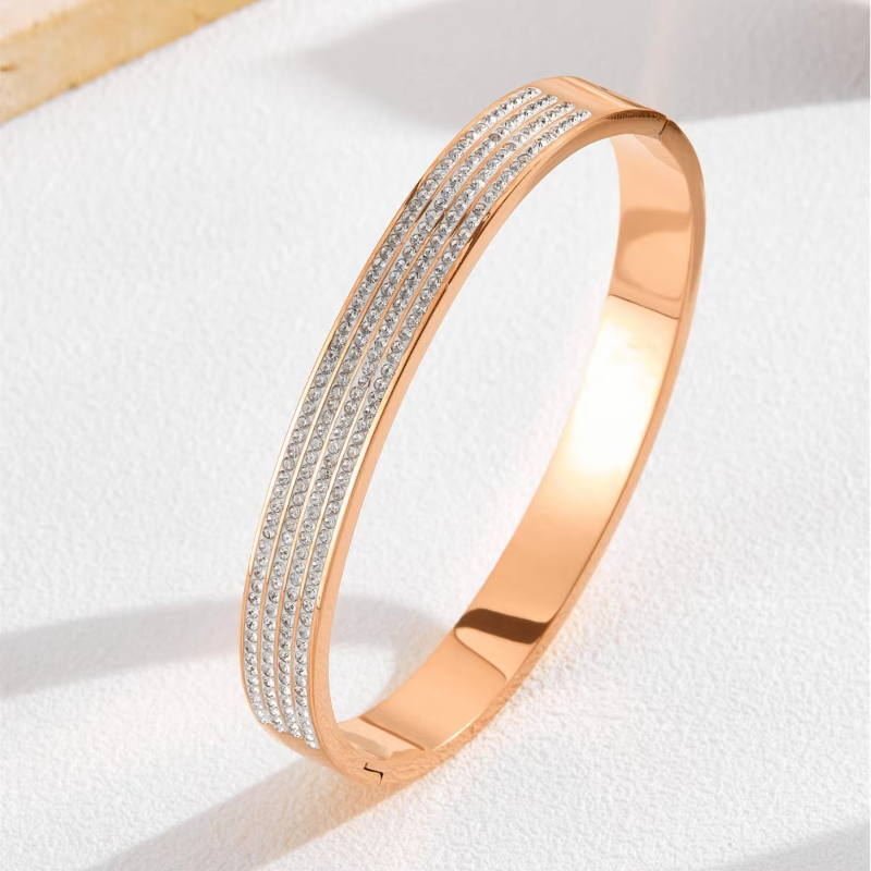 Four-row diamond bracelet