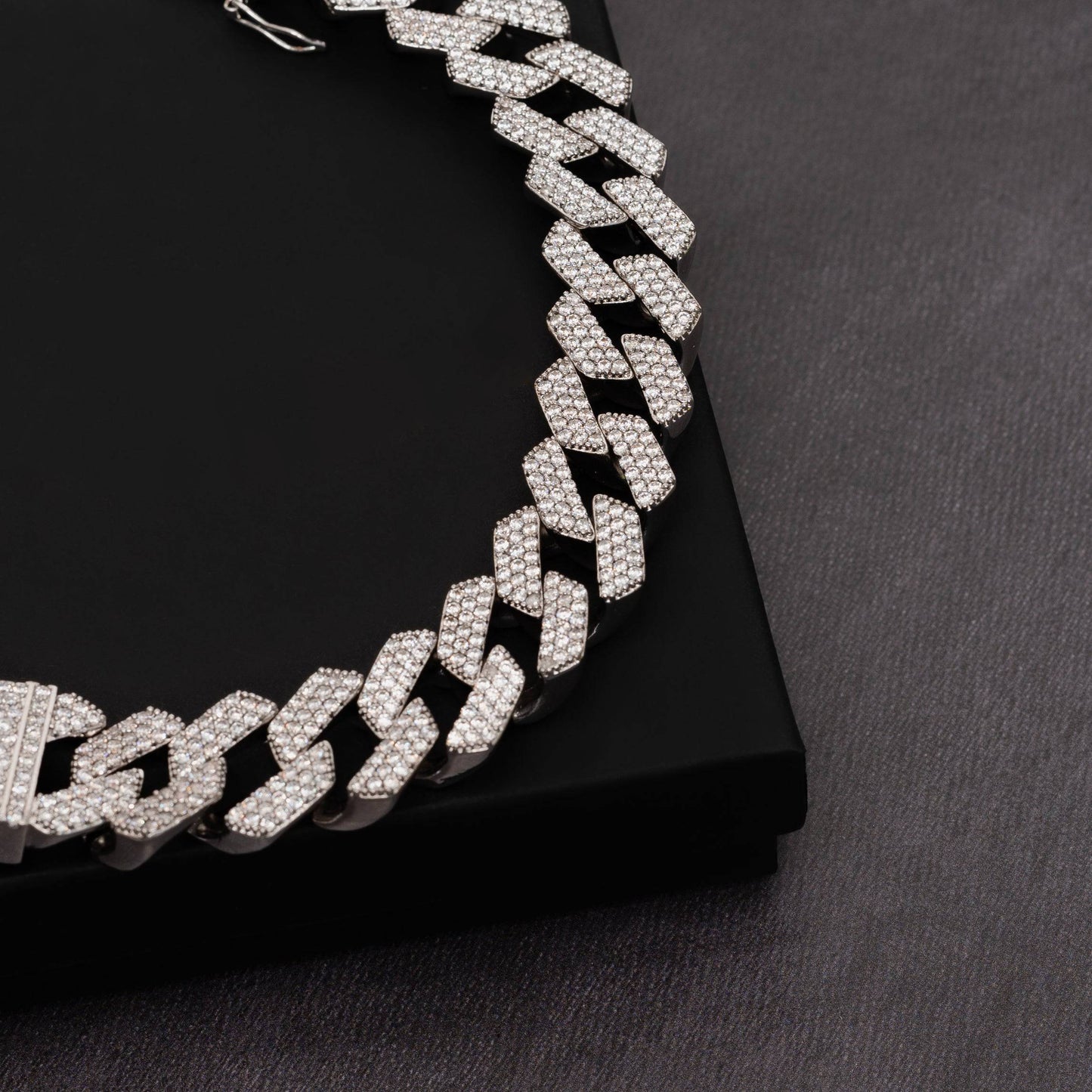 20mm Prong Bracelet