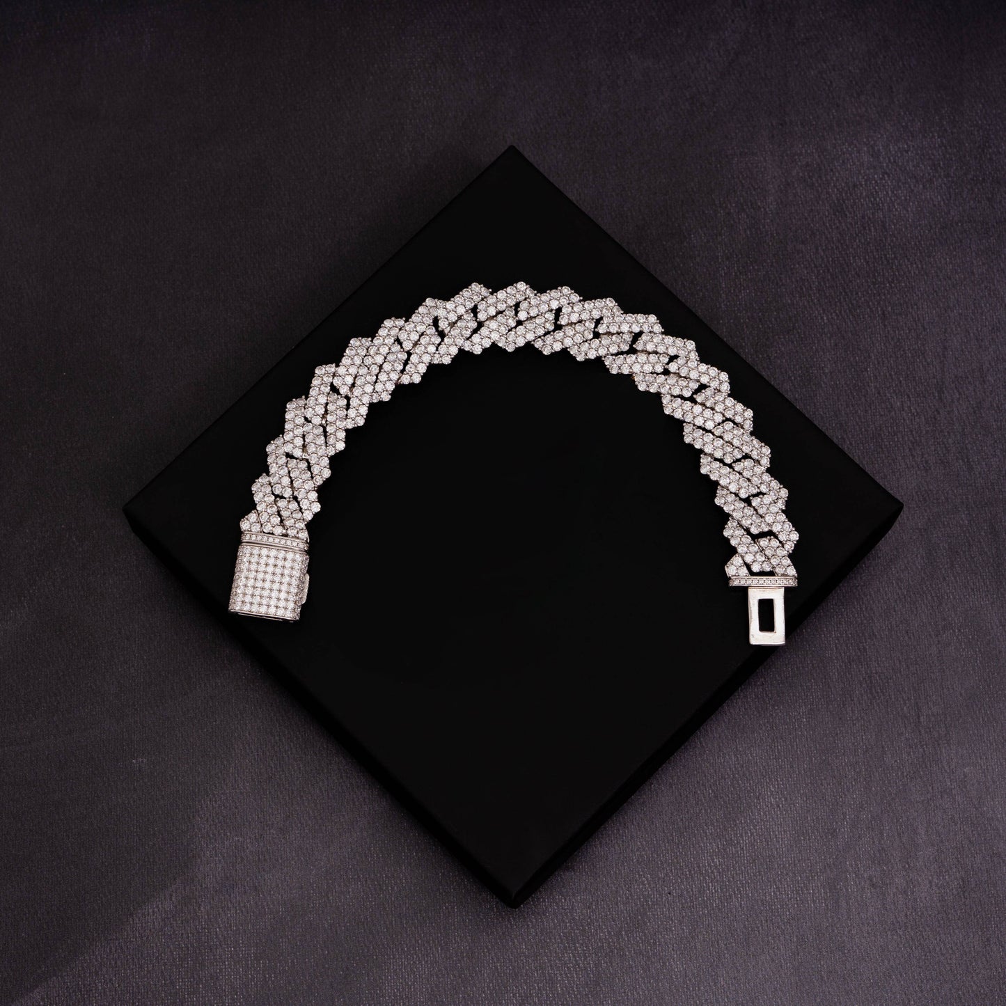 17mm Prong Bracelet
