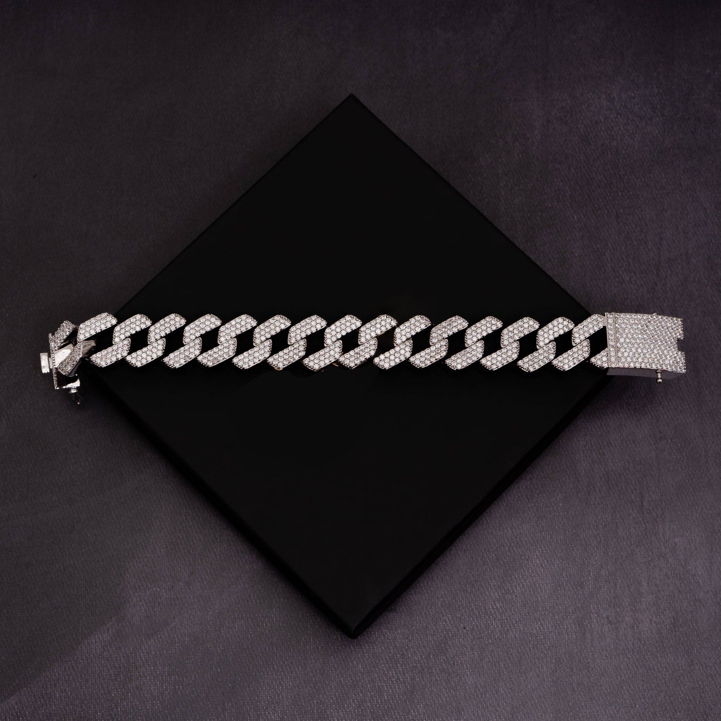 20mm Prong Bracelet