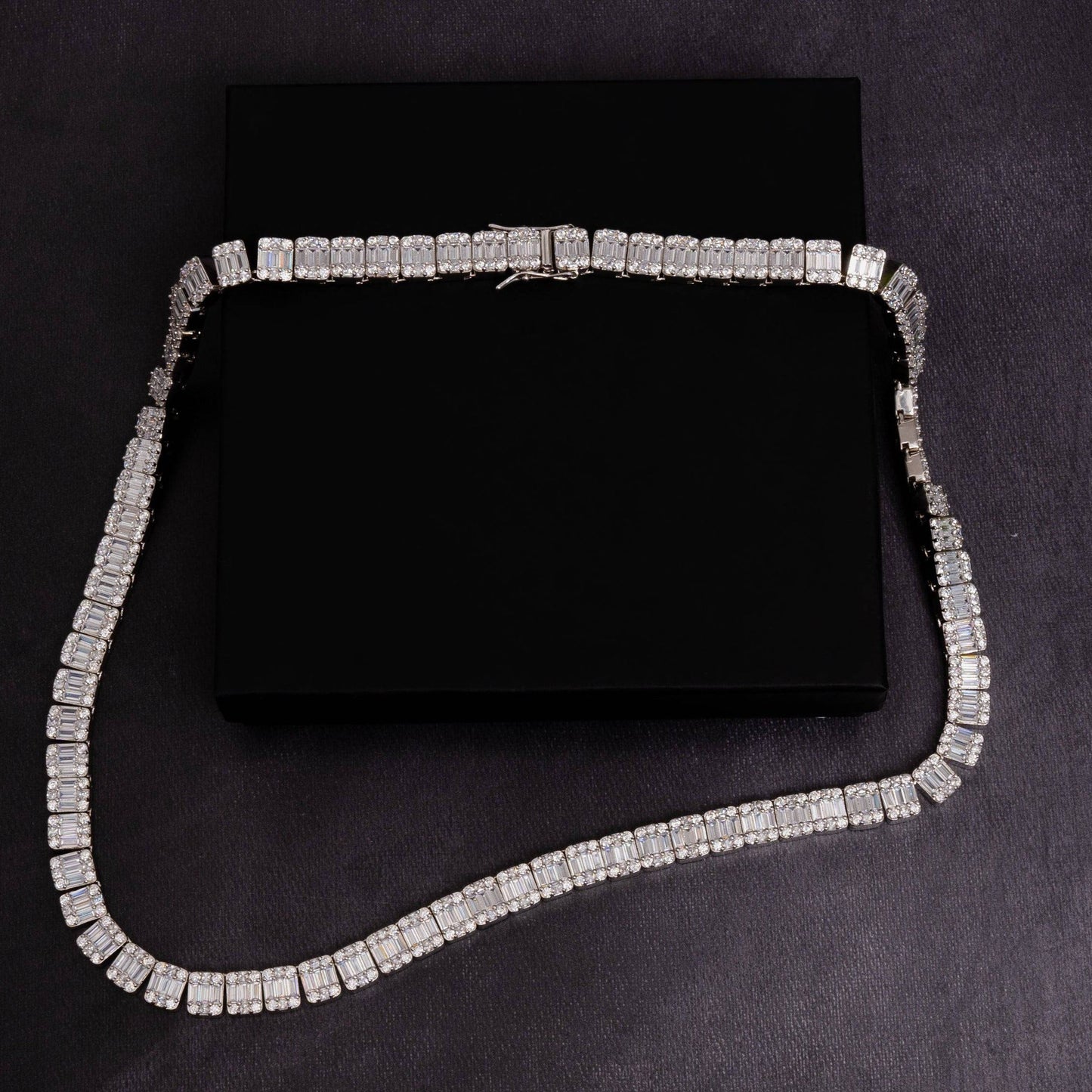 10mm Baguette Chain