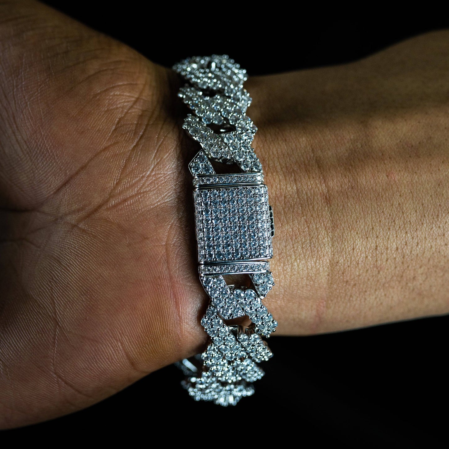 17mm Prong Bracelet