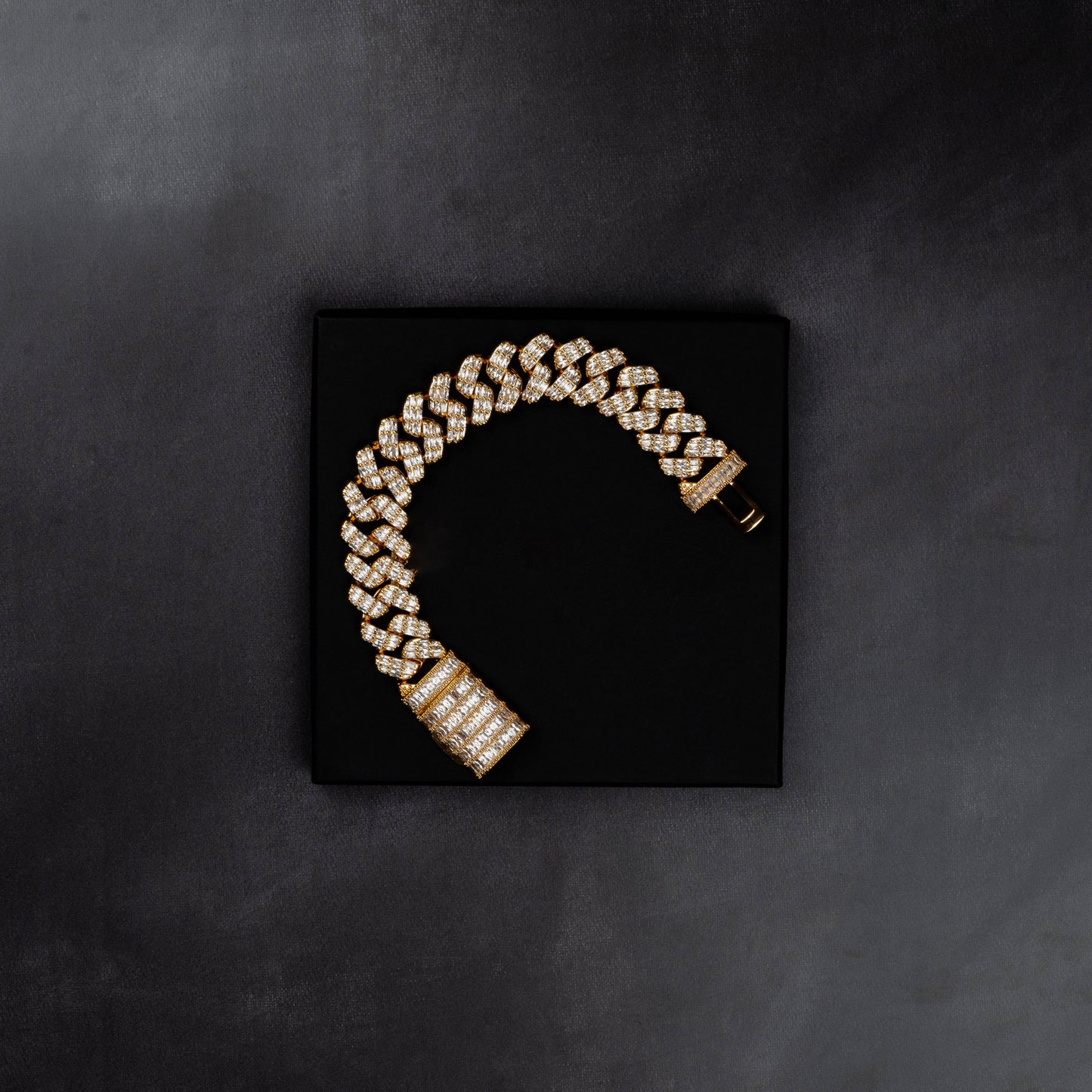 ICERIME 20mm Baguette Prong Bracelet