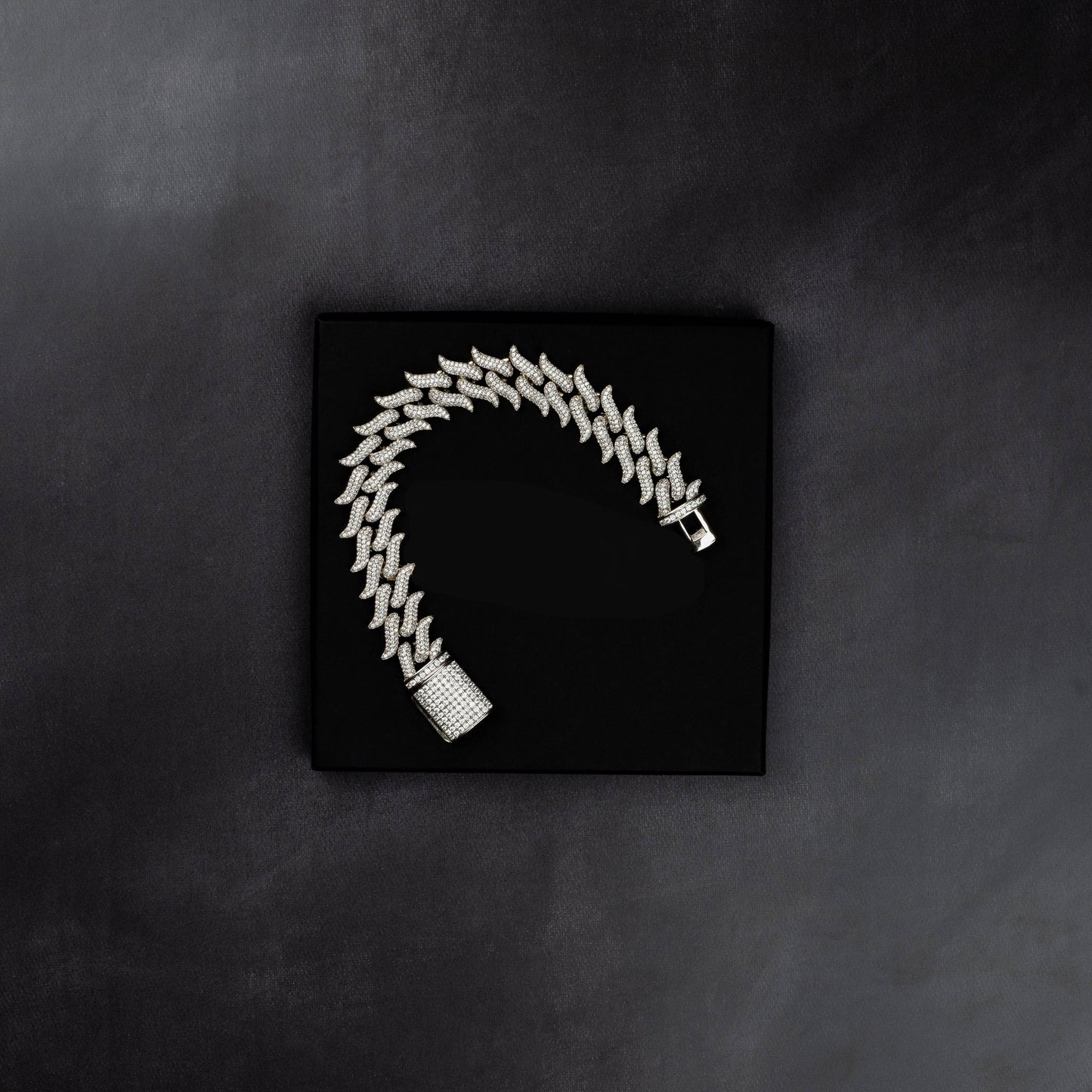 18mm Thorn Bracelet