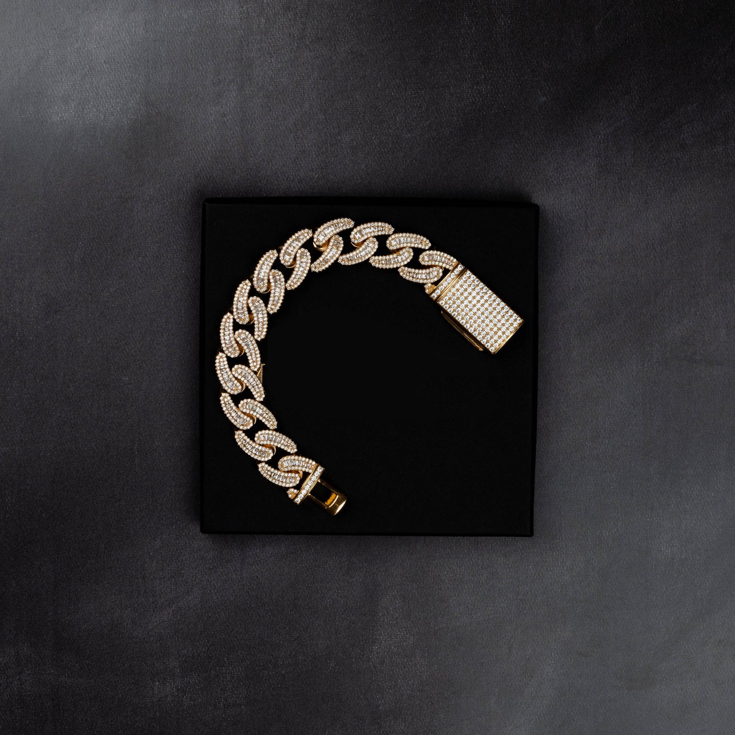 18mm Baguette Bracelet
