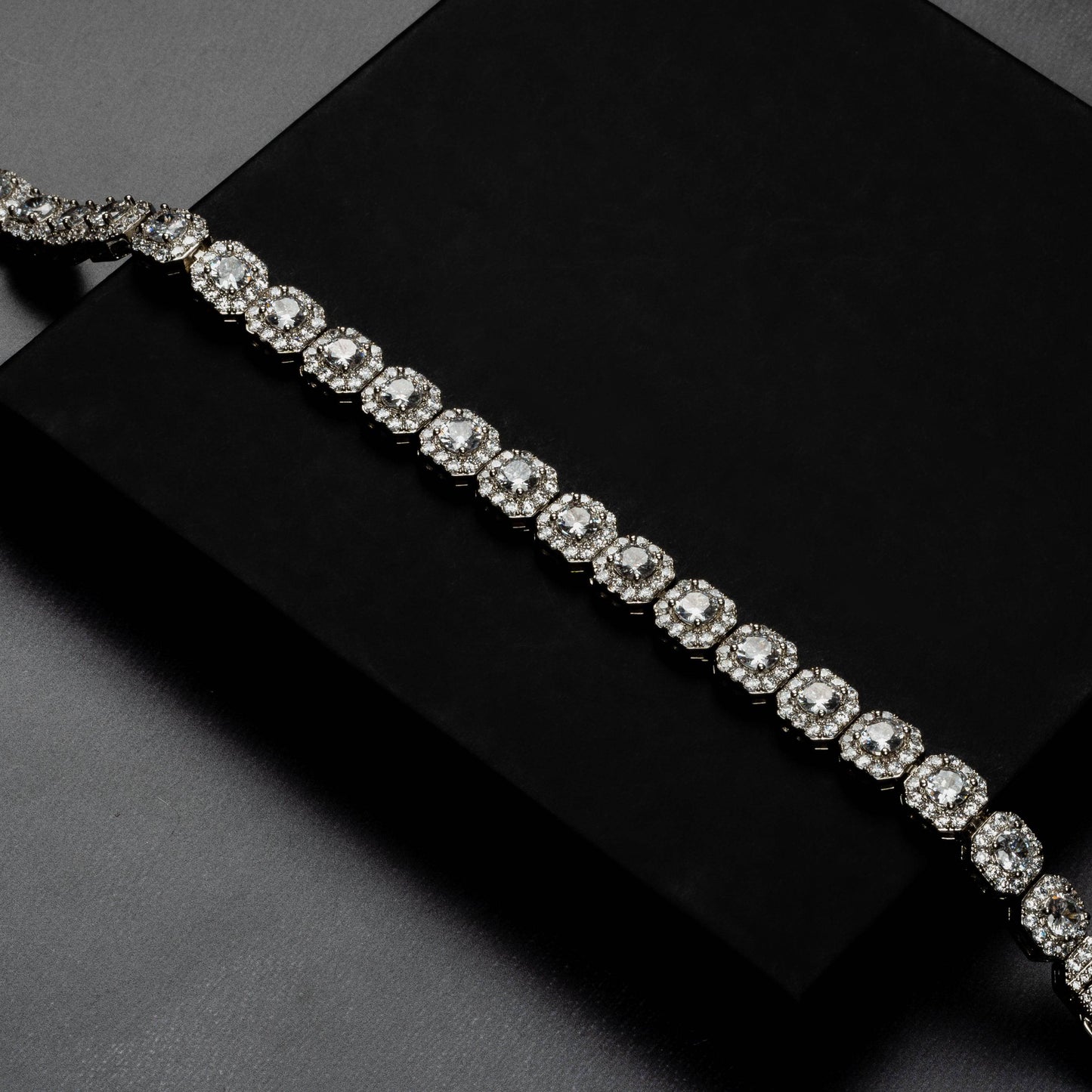 10mm Clustered Tennis Bracelet