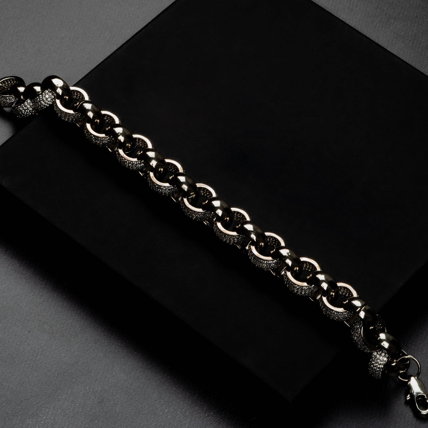 12mm Interlocked Rings Bracelet