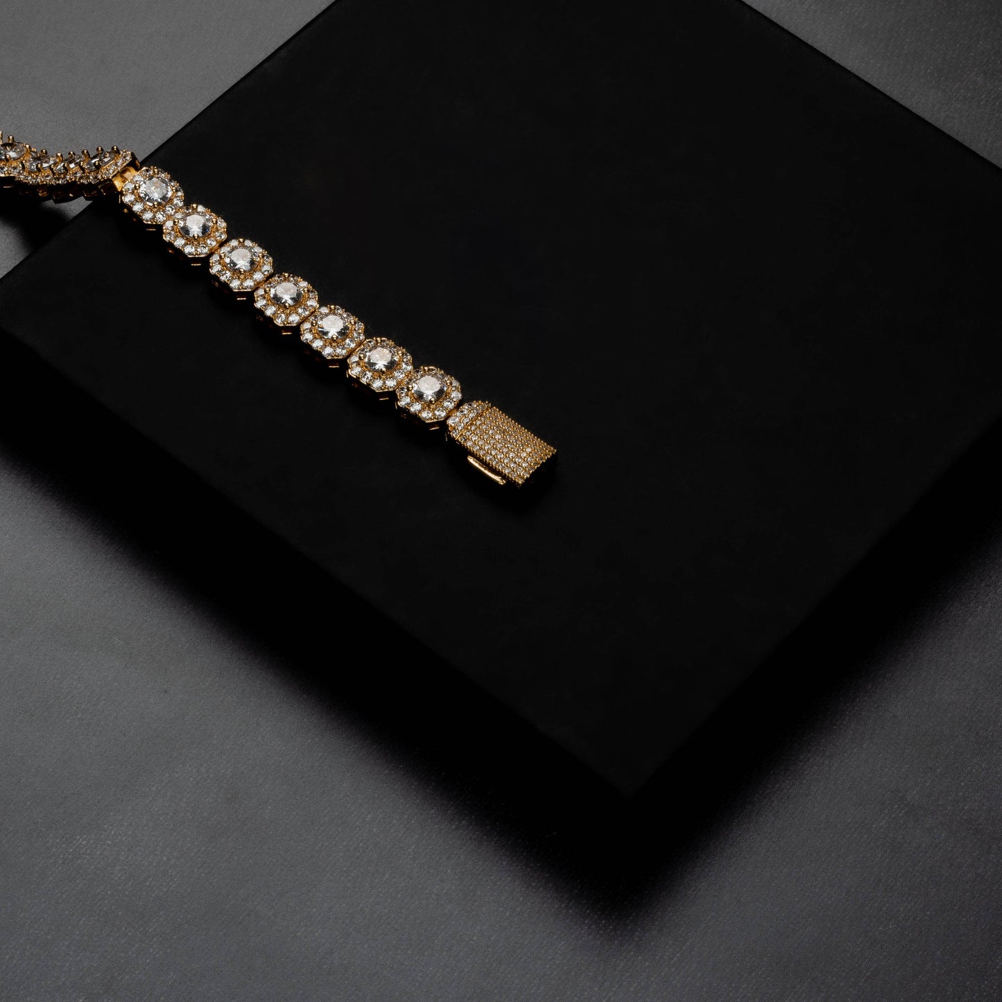 10mm Clustered Tennis Bracelet