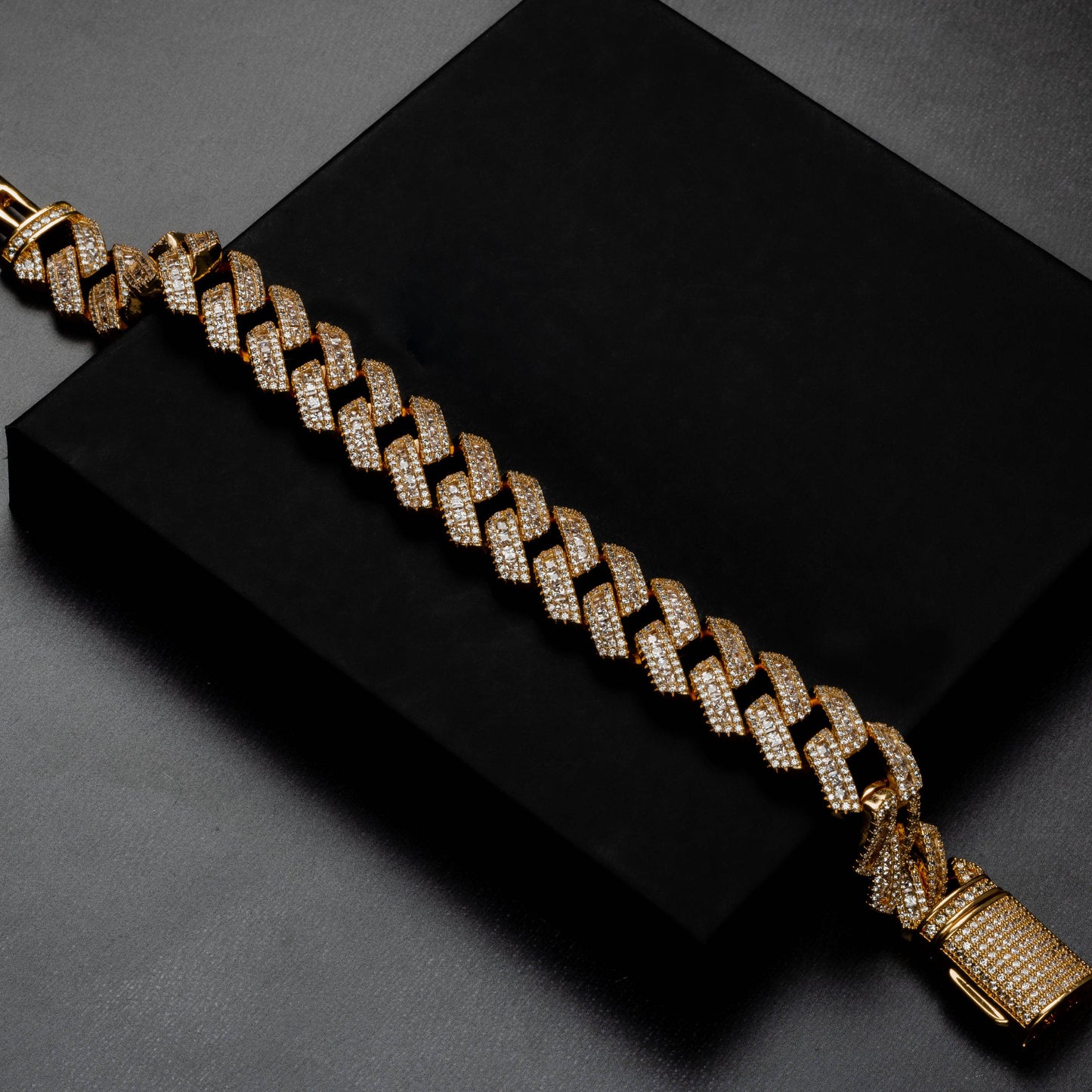 14mm Prong Bracelet