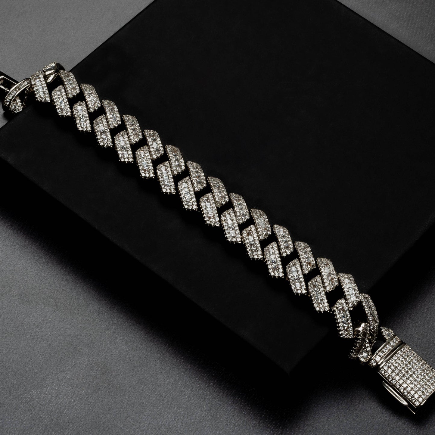 14mm Prong Bracelet