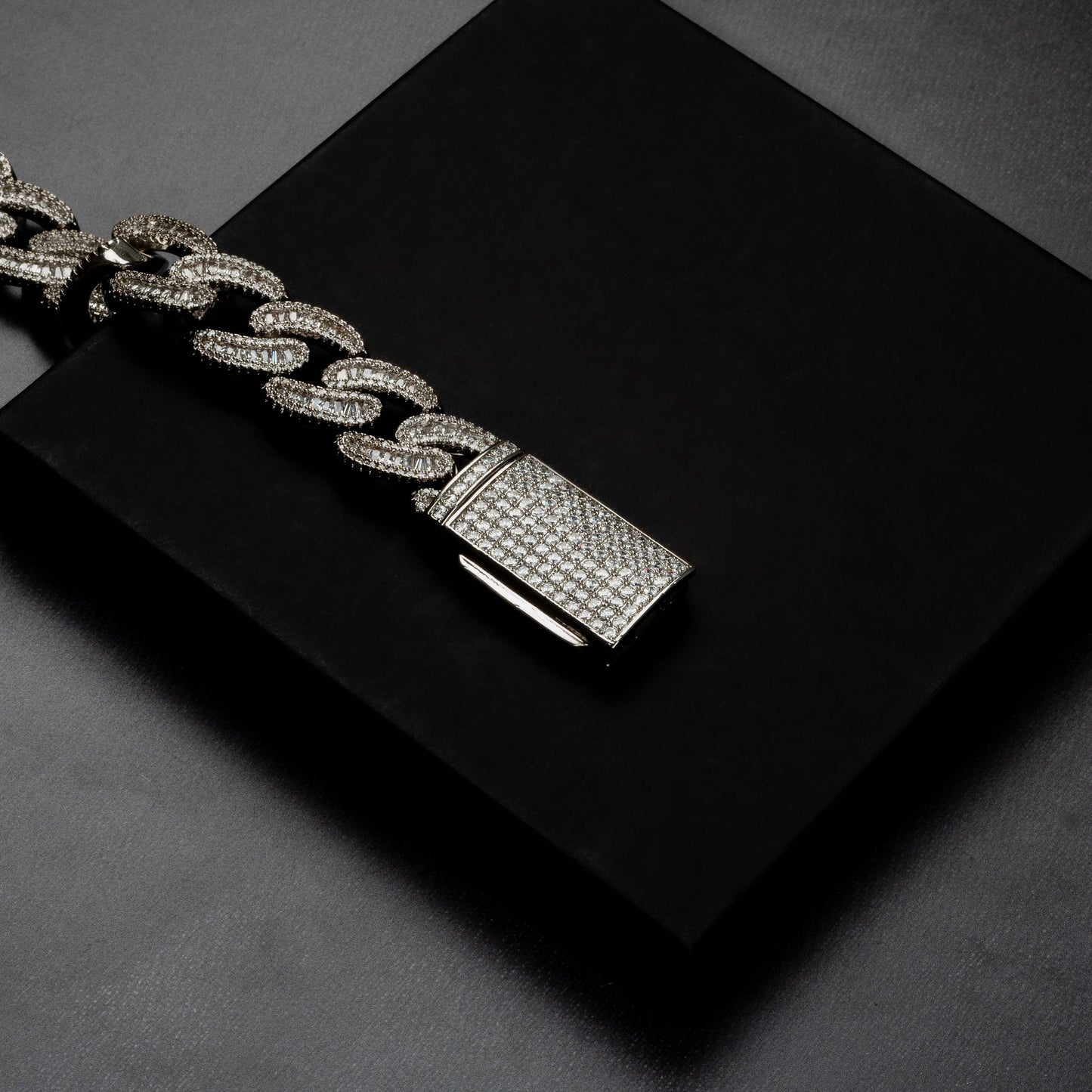 18mm Baguette Bracelet
