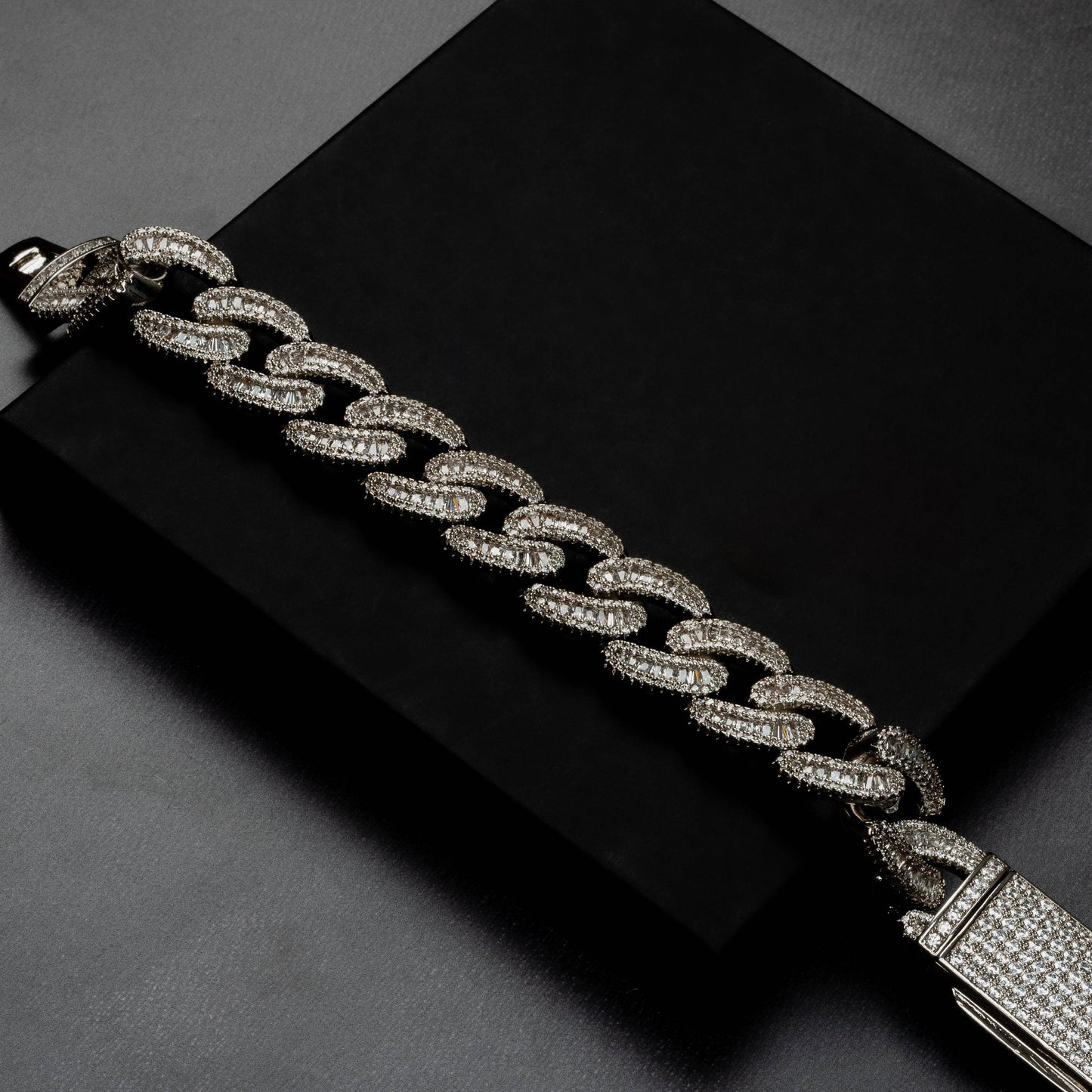18mm Baguette Bracelet