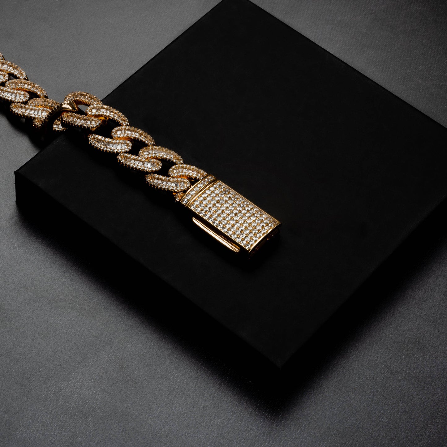 18mm Baguette Bracelet
