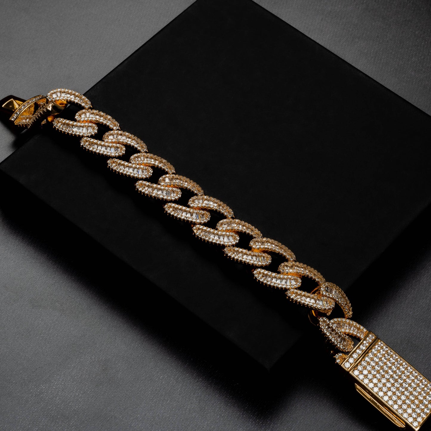 ICERIME 18mm Baguette Bracelet