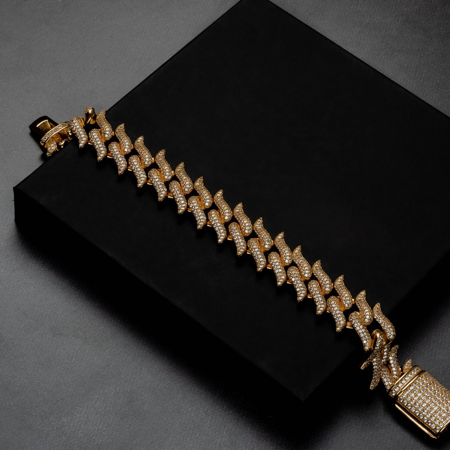 18mm Thorn Bracelet