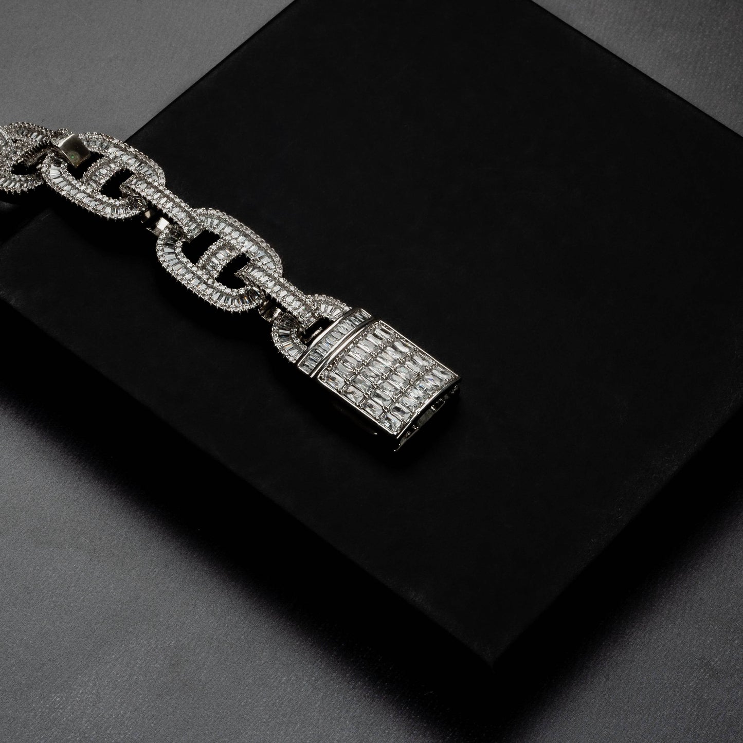 ICERIME 18mm Mariner Baguette Bracelet