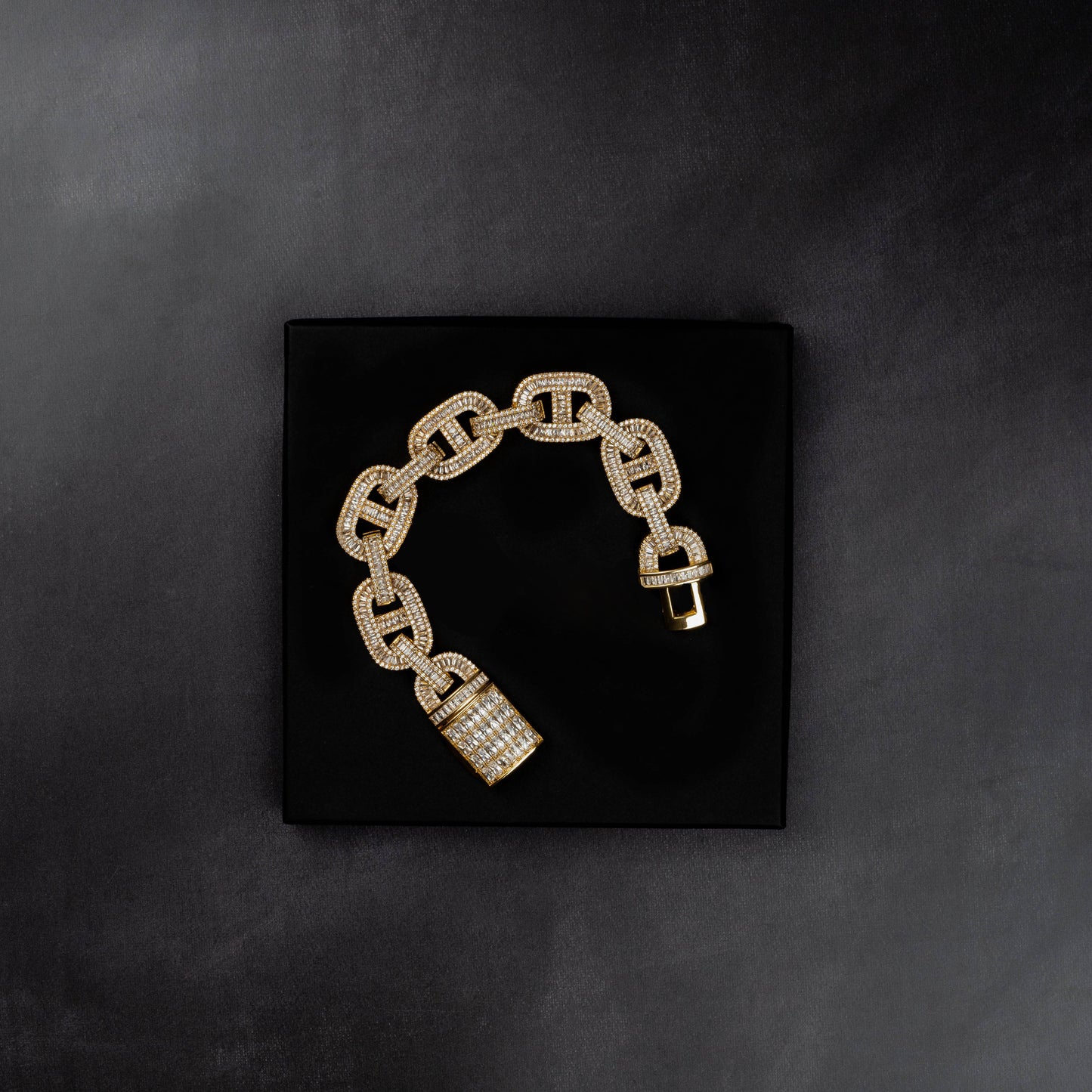 18mm Mariner Baguette Bracelet