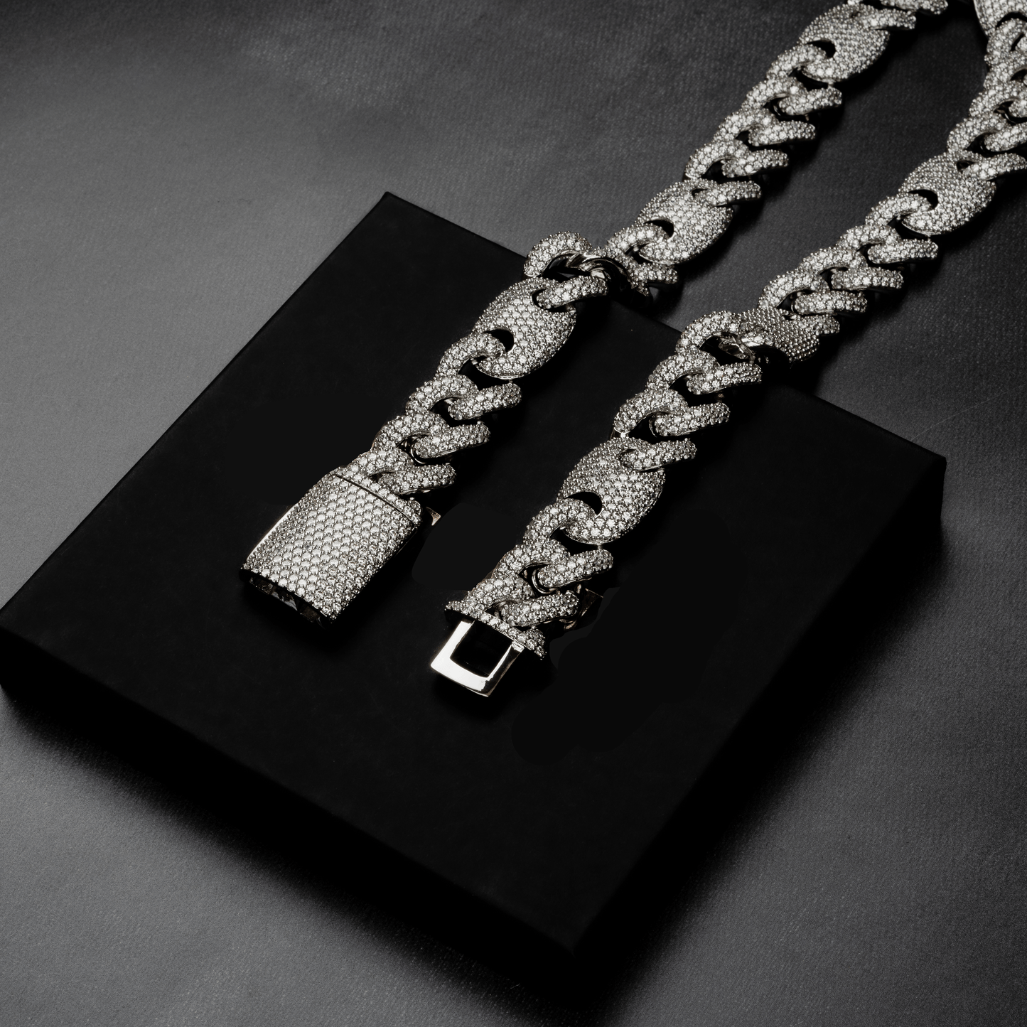 18mm Gucci Link Chain