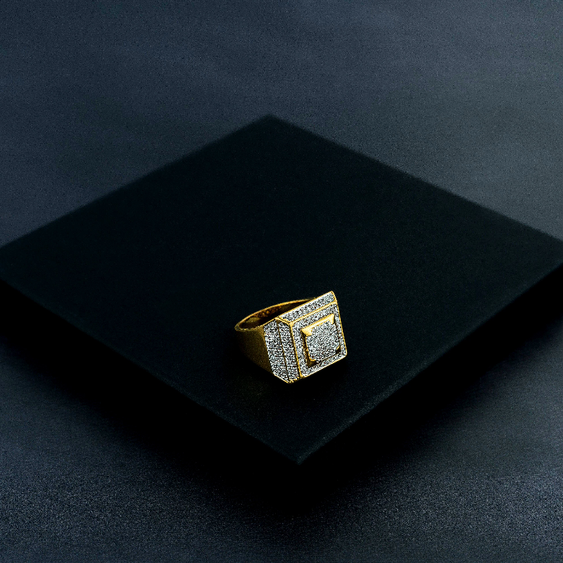 IceClique 18K CAPO Ring