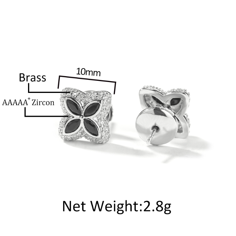Clover stud earrings