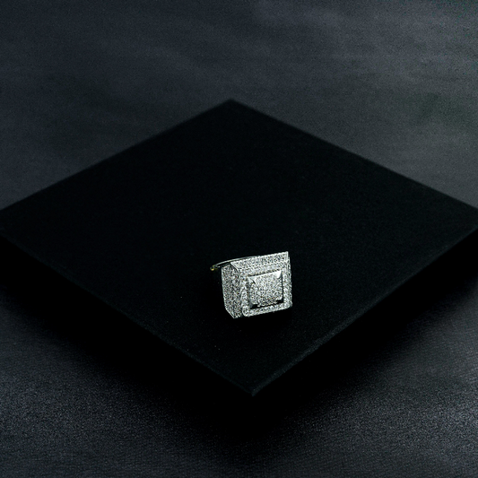 IceClique 18K CAPO Ring