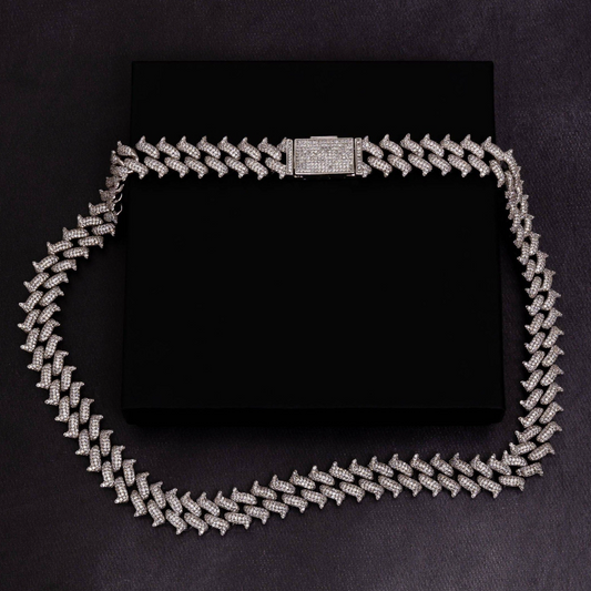 16mm Thorn Chain