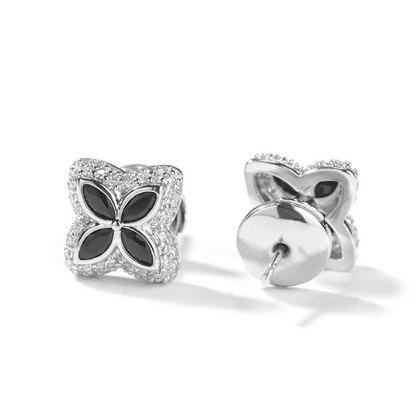 Clover stud earrings
