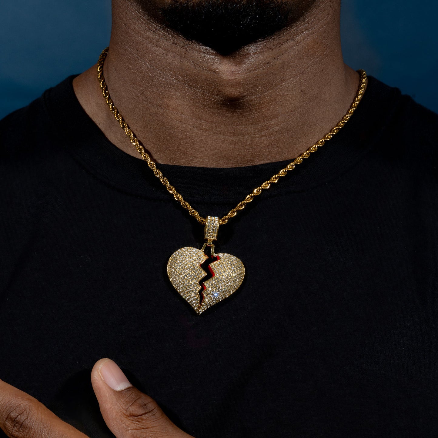 Frozen Heart Pendant w/ Rope Chain