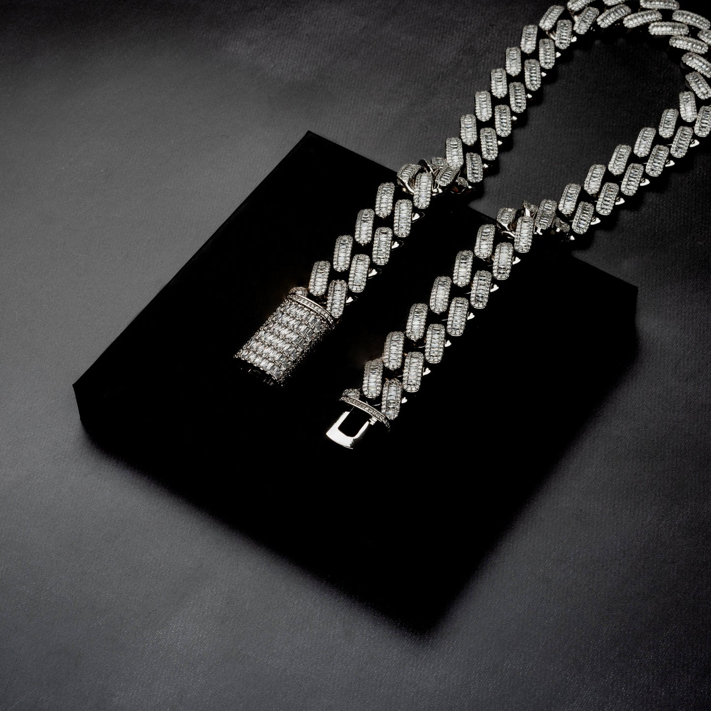 18mm Baguette Miami Cuban Chain