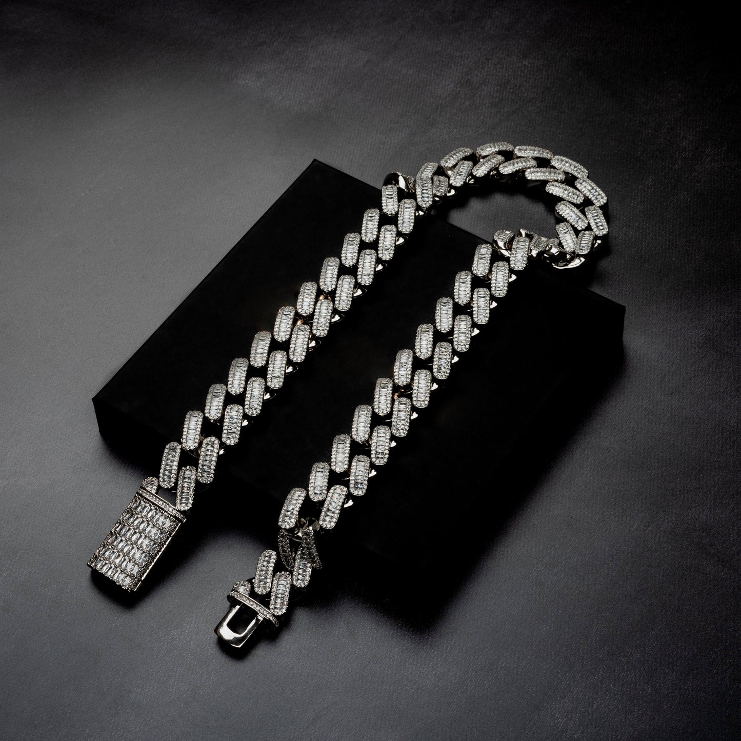 18mm Baguette Miami Cuban Chain