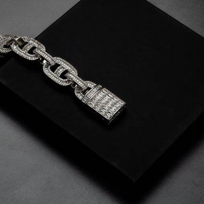 18mm Mariner Baguette Bracelet