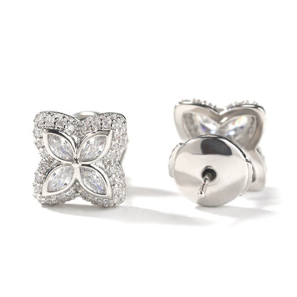 Clover stud earrings