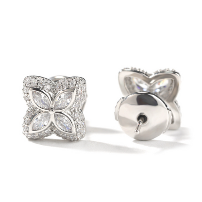 Clover stud earrings